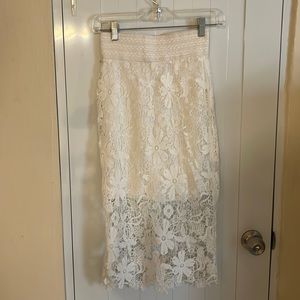 Decree white skirt